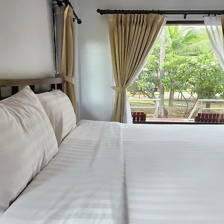 Karaboon Wellness Villa Phitsanulok Exterior photo