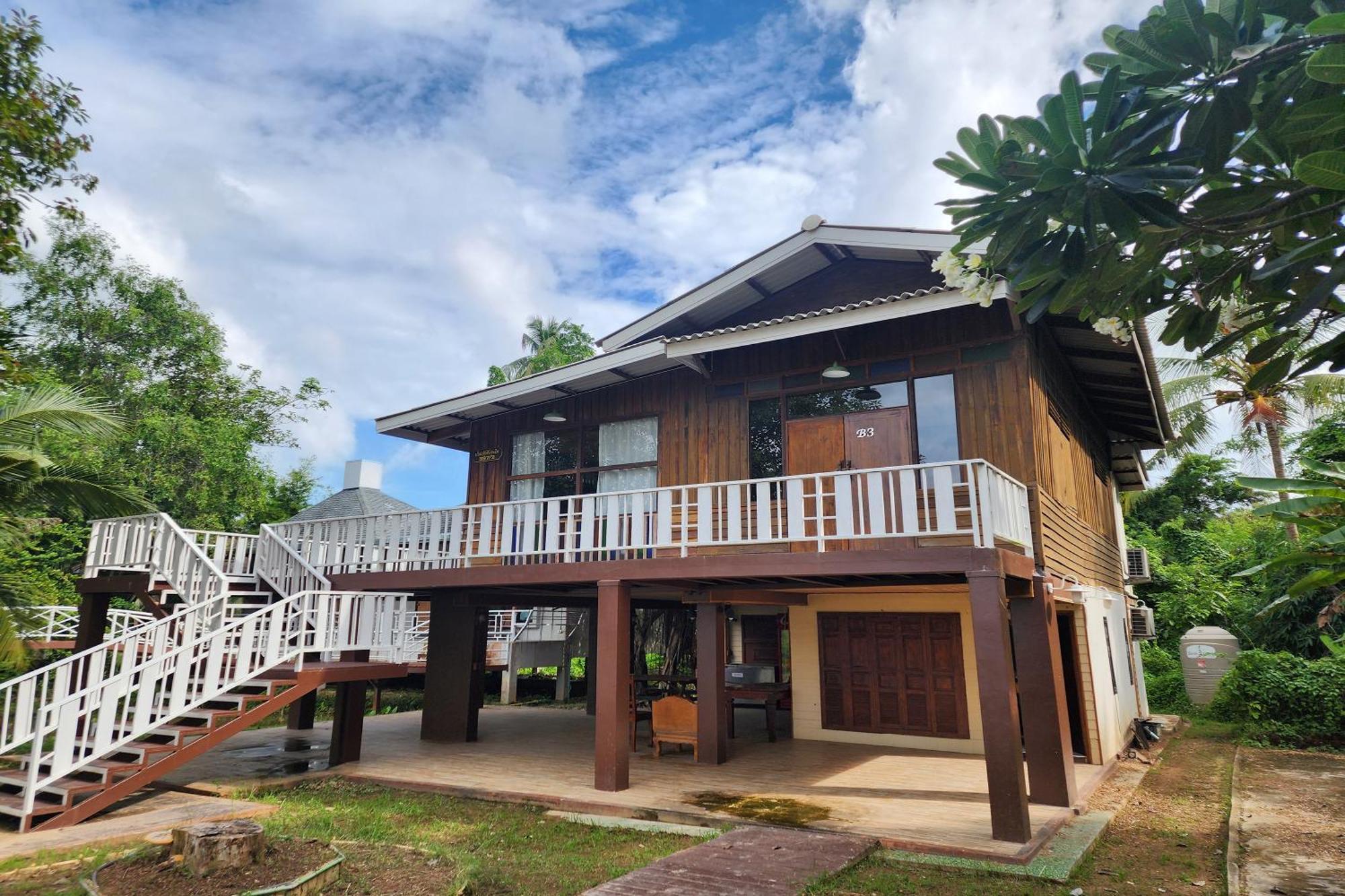 Karaboon Wellness Villa