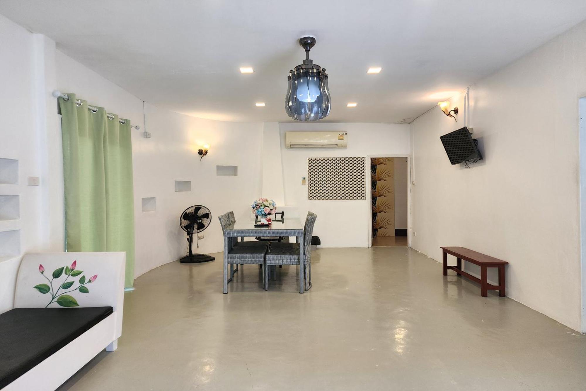Karaboon Wellness Villa *